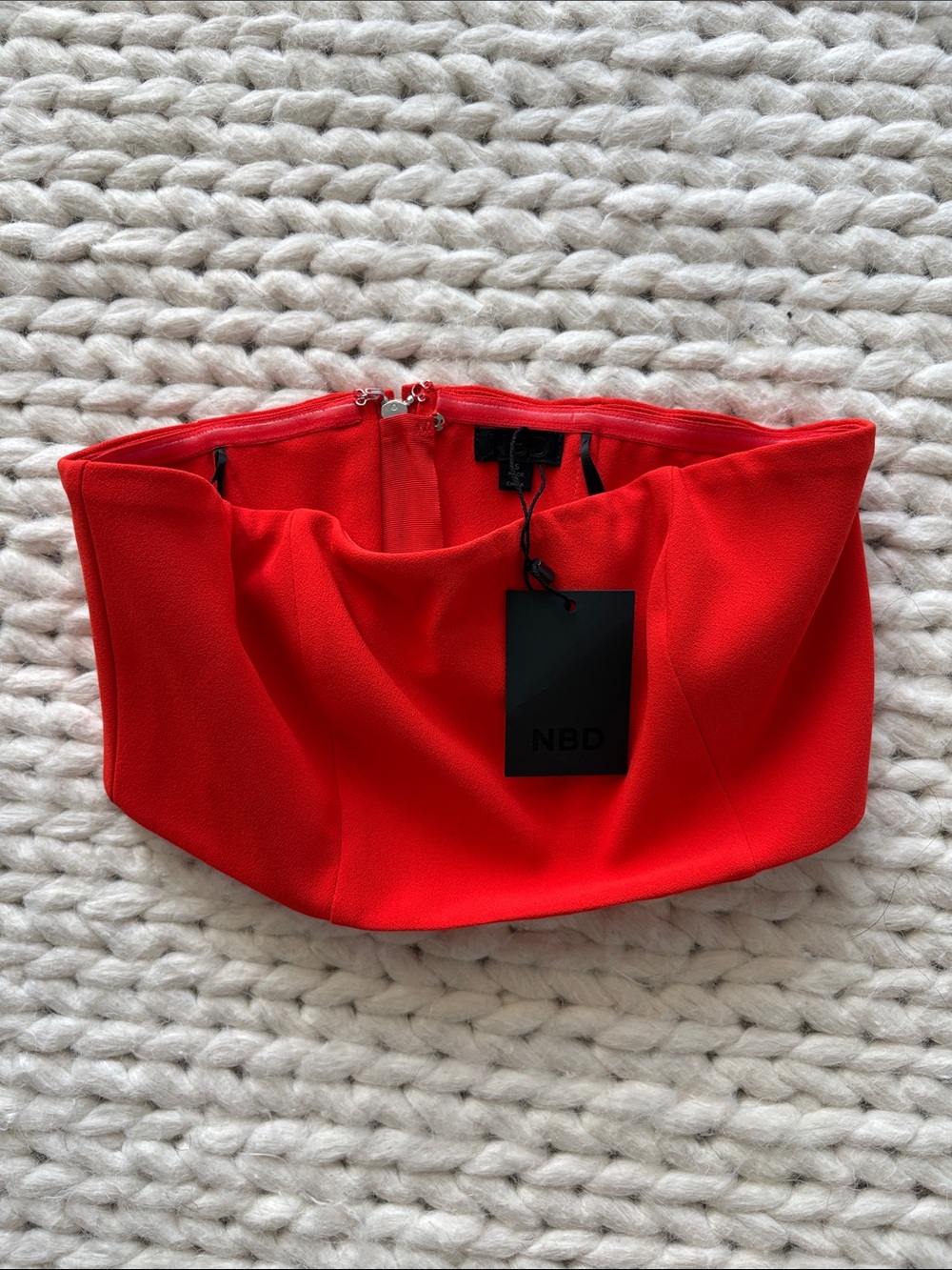 NBD Topaz Bandeau Top
Color: Red Orange
Size: small. NWT
Strapless Bustier Top - Picture 3 of 4